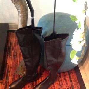 Black Knee-high Boots